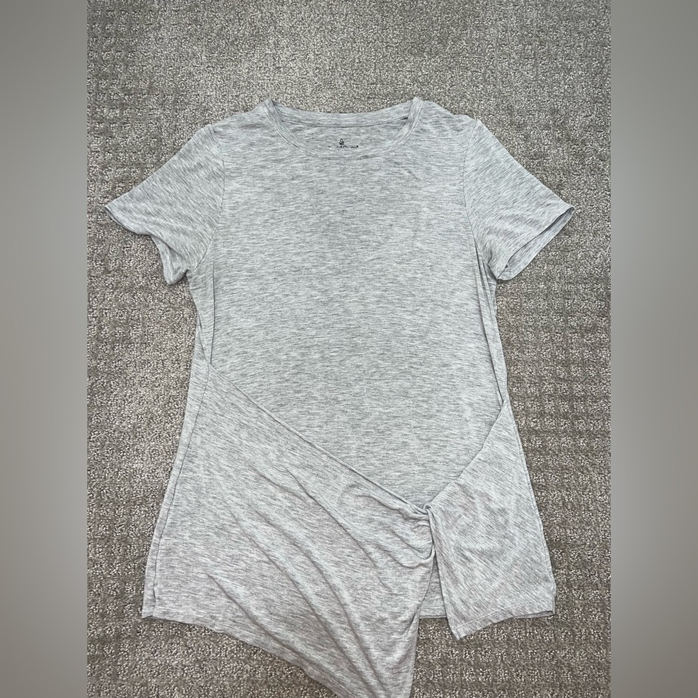 Cuddl Duds twist front top; size medium